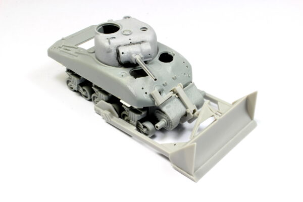 Dozer blade for M4 Sherman 1/72 - Image 3