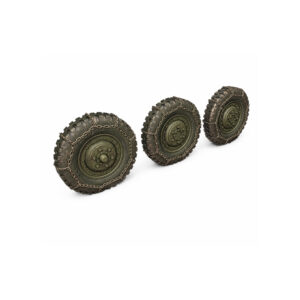 M8/M20 Armored Car Wheel Set with Chains 6pcs